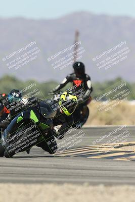 media/Oct-13-2025-Moto Forza (Mon) [[a66d839500]]/3-B Group/Session 3 (Turn 16)/